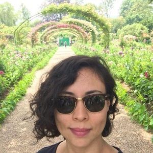 Meet your Posher, Andrea